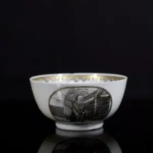 Photo d'un petit bol en porcelaine d'époque Qianlong à décor en grisaille d'un moine