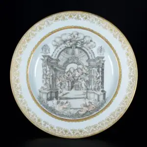 Photo d'une assiette en porcelaine d'époque Qianlong à décor en grisaille, dit "Marriage plate".